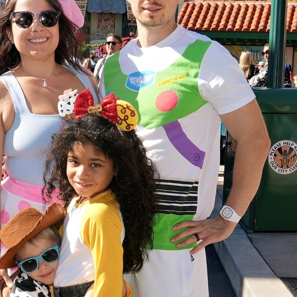 Men’s Disneybound shirt bundle Beast Buzz Lightyear Donald - Picture 6 of 6